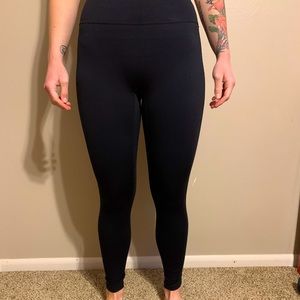 Fabletics Trinity High-Waisted Pocket Legging